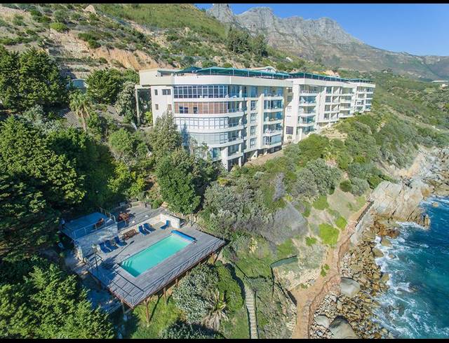 3 BEDROOM APARTMENT FOR SALE IN HOUT BAY